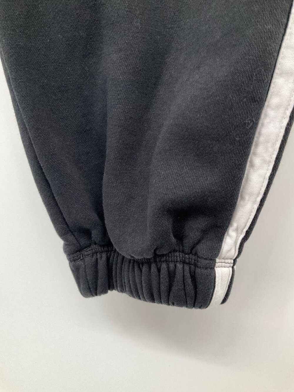 Adidas Essentials 3-Stripes Fleece Loose-Fit Sweatpants, Size XL, Black/White - Picture 5 of 8